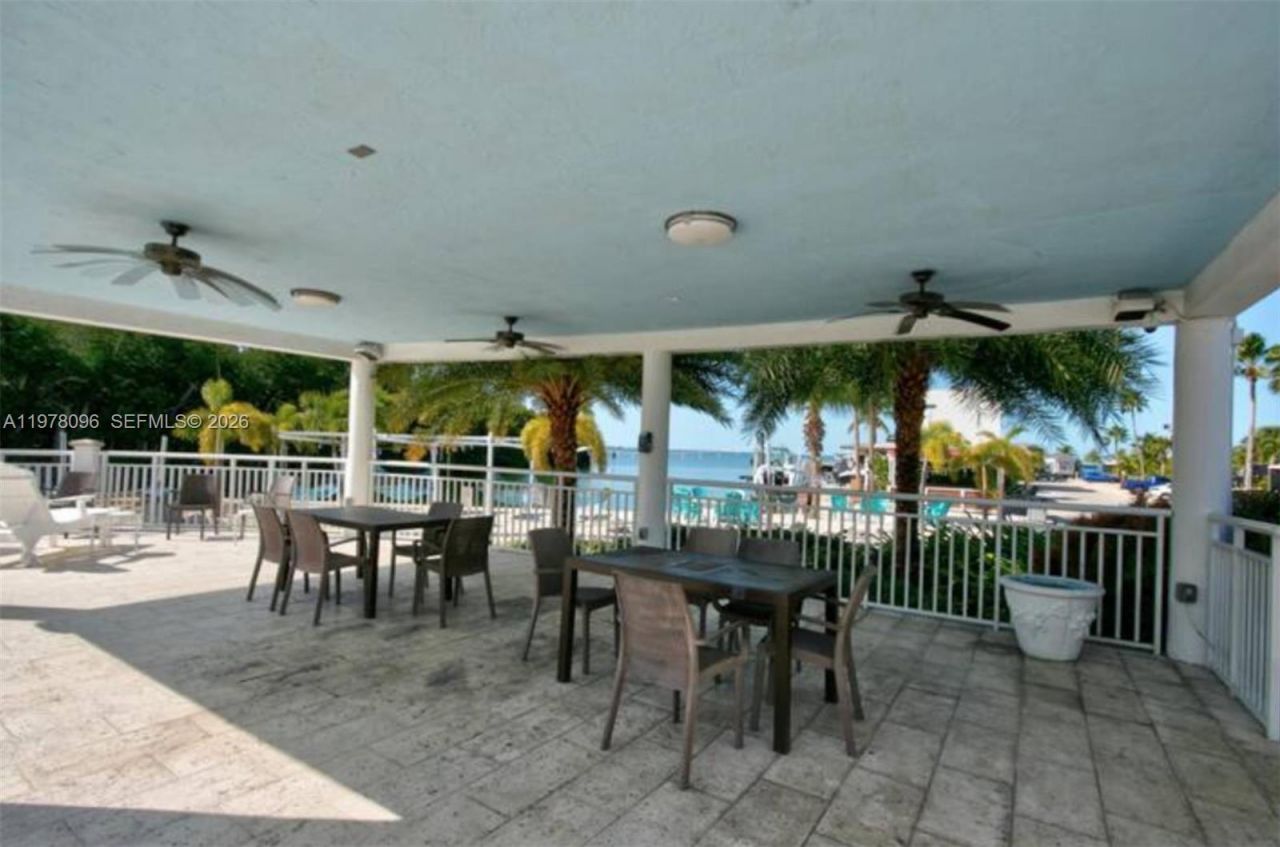 325 Calusa St , Key Largo, FL 33037 Photo