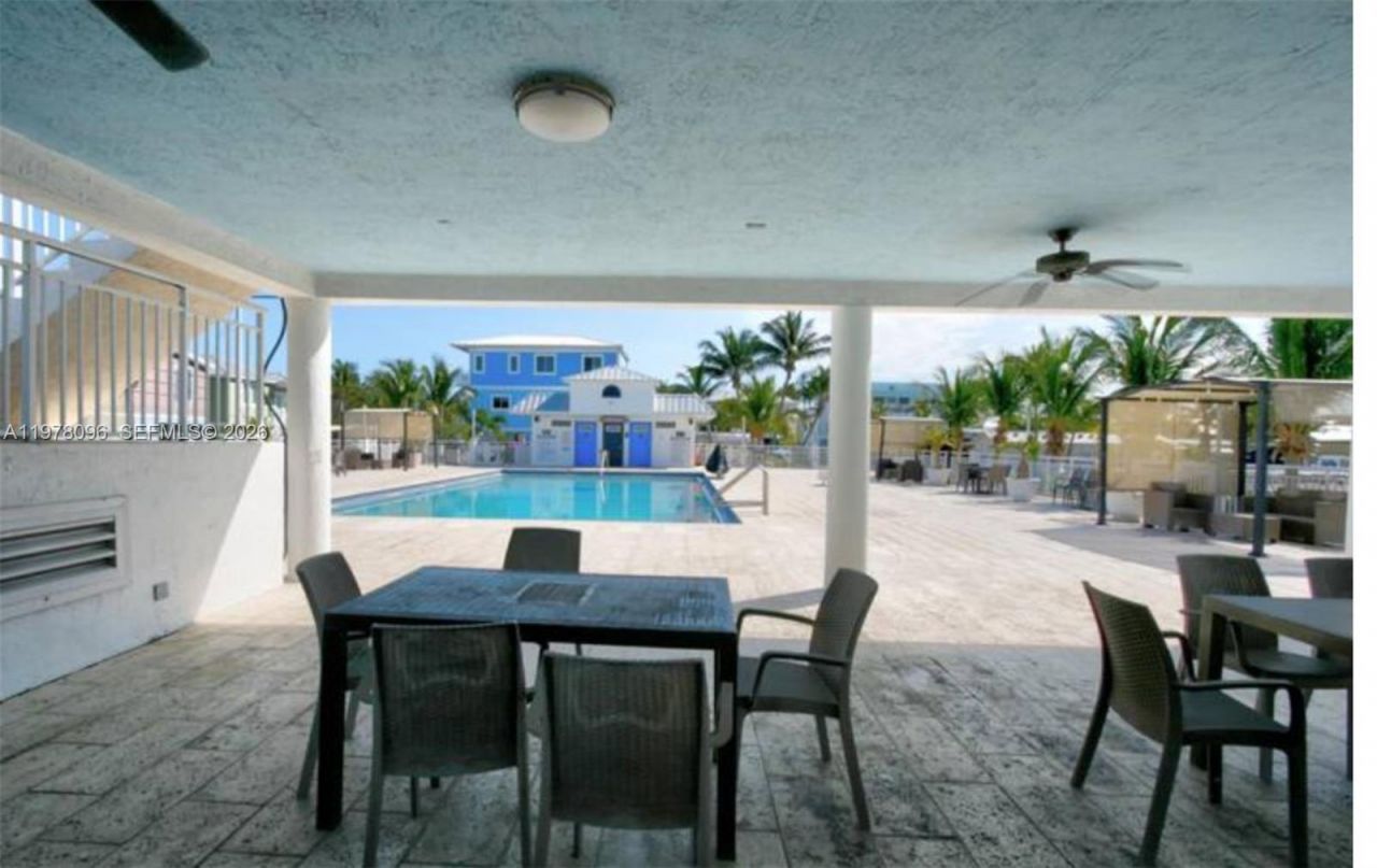 325 Calusa St , Key Largo, FL 33037 Photo