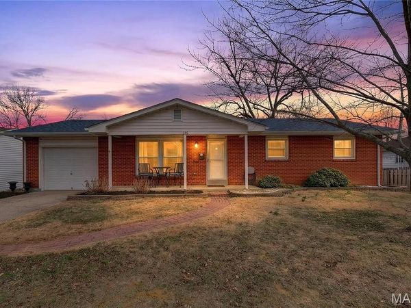 104 Ashland Place, St Charles, MO 63301