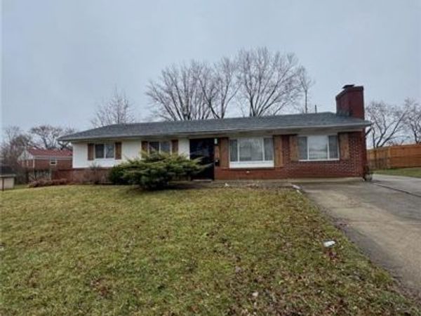 1610 Ironwood Drive, Fairborn, OH 45324