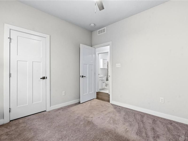 2131 W Schmidt Drive, Beavercreek Township, OH 45434 Photo 25