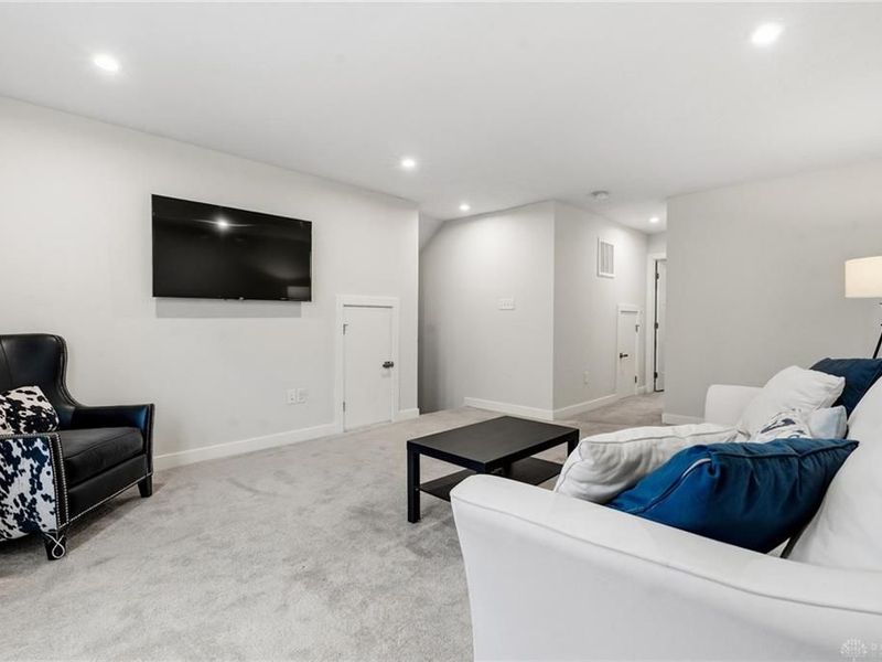 2131 W Schmidt Drive, Beavercreek Township, OH 45434 Photo 33