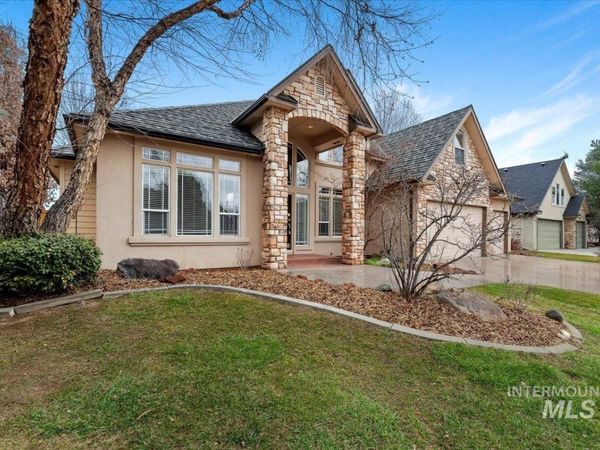 9356 W Osprey Meadows Dr, Boise, ID 83714