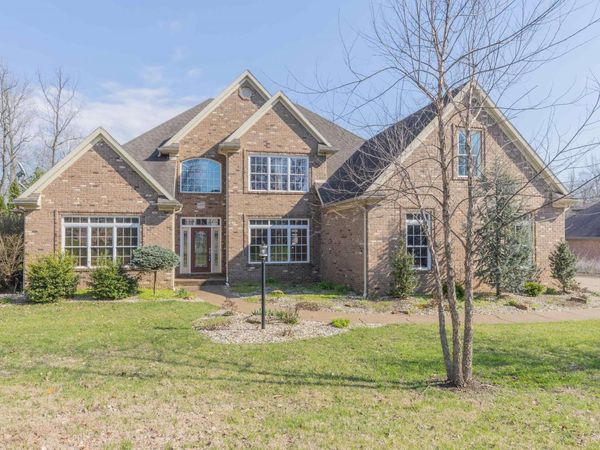 6444 Pebble Pointe Court, Newburgh, IN 47630