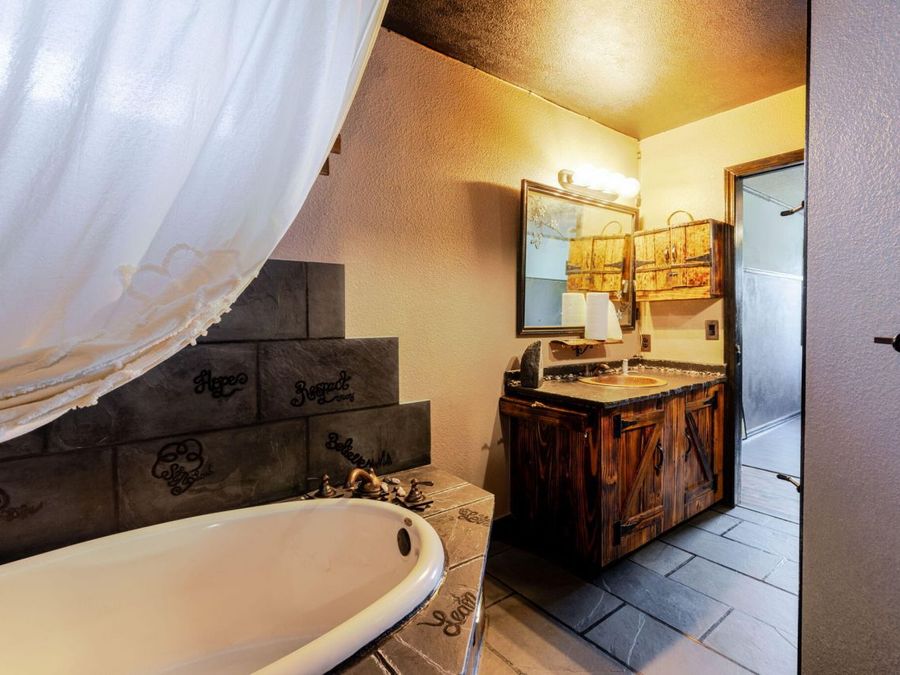 Property Image 41