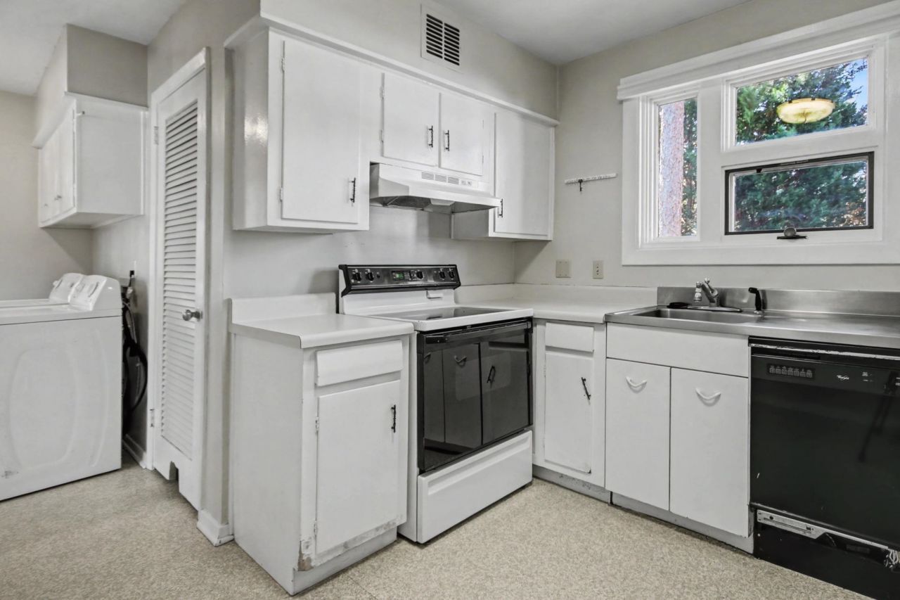 3787 Sweetgum St. Photo 15