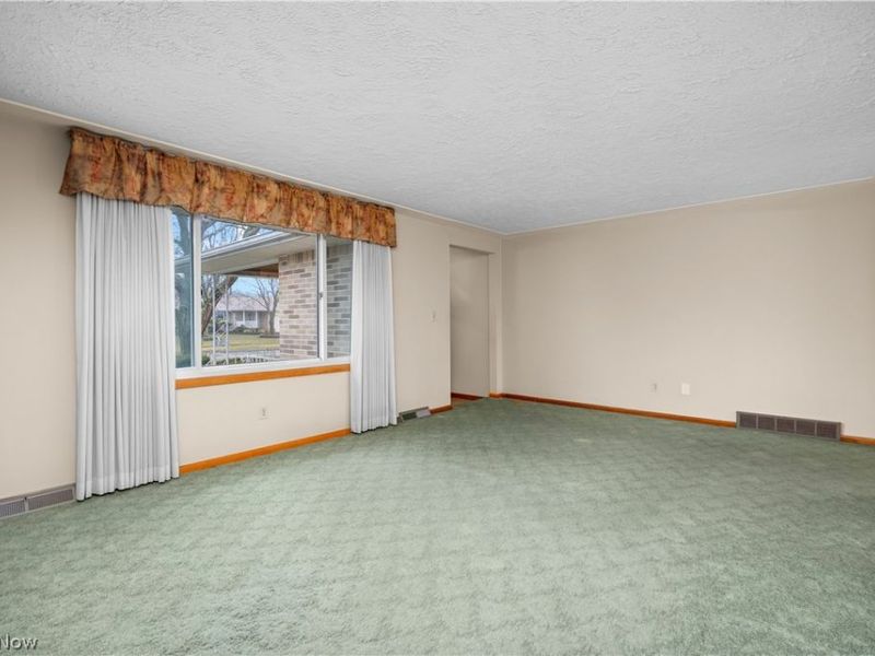 1820 W 36th Street, Lorain, OH 44053 Photo 6