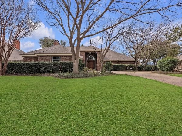 817 Turnberry Drive, Mansfield, TX 76063