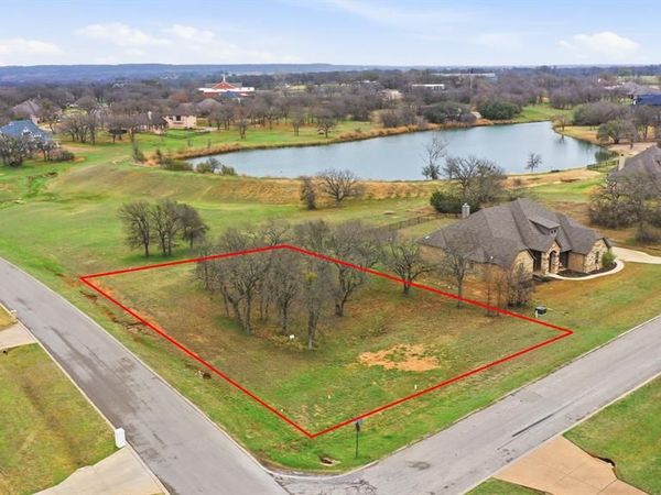 101 Lakeside Drive, Lipan, TX 76462