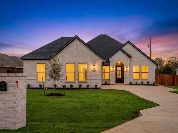 598 E Woodell Drive, Glenn Heights, TX 75154