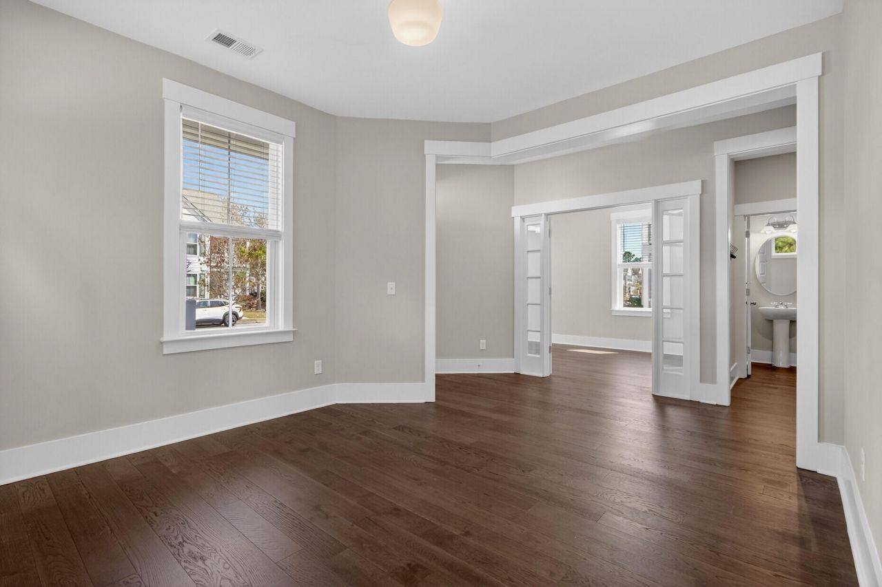 2081 Utsey Street Photo 8