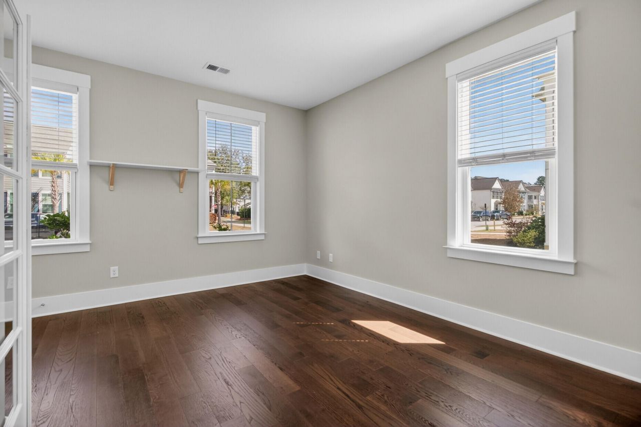 2081 Utsey Street Photo 9