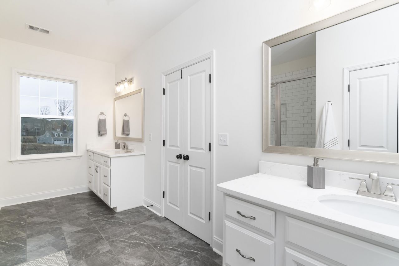 2019 Riverbend Drive Photo 10