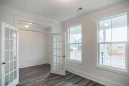 2019 Riverbend Drive photo 4