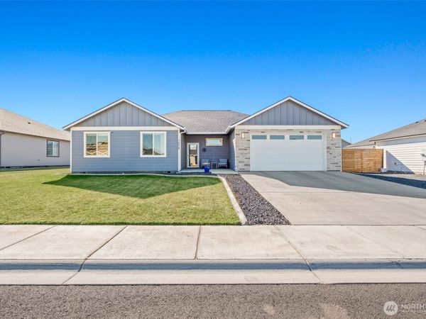 1006 6th Avenue NE, Ephrata, WA 98823