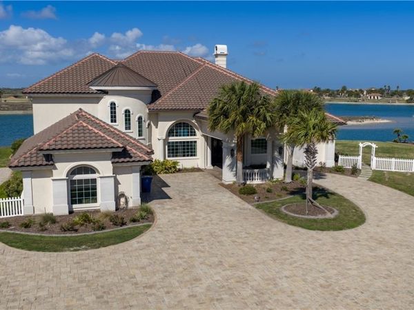 153 E Tuscany Way , Port Lavaca, TX 77979