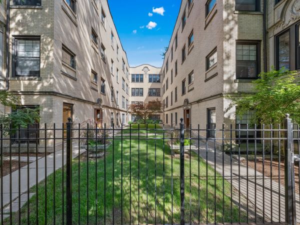 5623 N Wayne Avenue, Unit 1B, Chicago, IL 60660