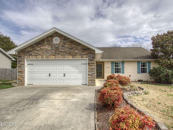 1010 Stones Throw Lane, Sevierville, TN 37876