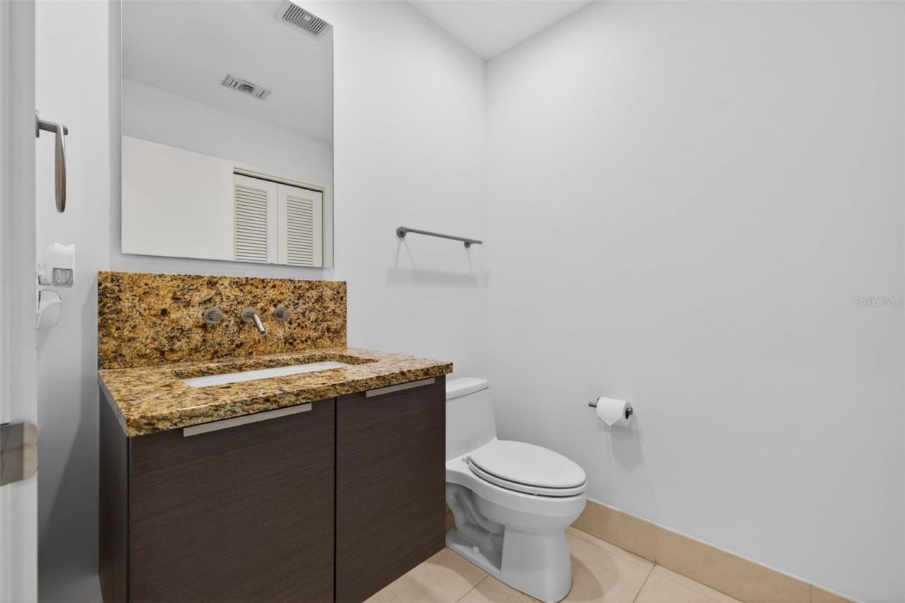 175 1st Street S, Unit 404, Saint Petersburg, FL 33701 Photo