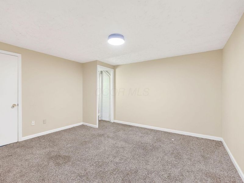 7853 Barkwood Drive, Columbus, OH 43085 Photo 32