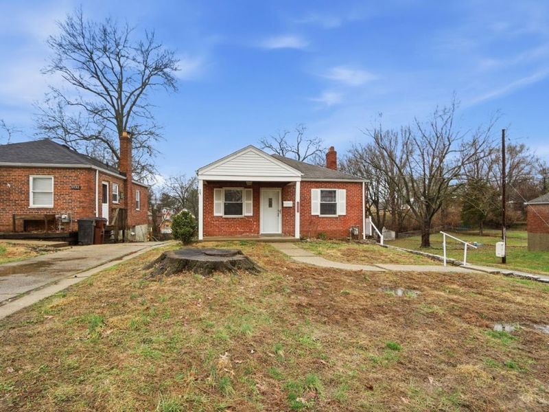 3935 Carrie Avenue, Cheviot, OH 45211 Photo 2