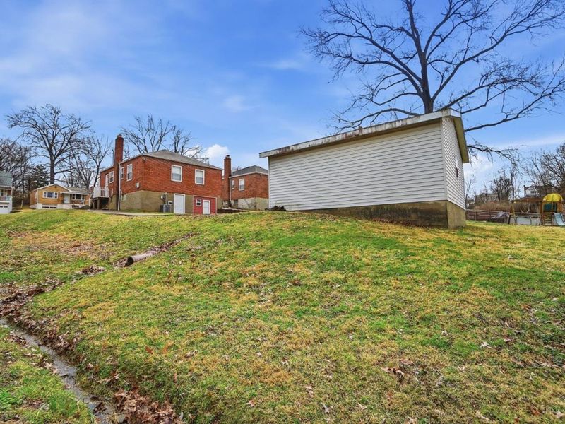 3935 Carrie Avenue, Cheviot, OH 45211 Photo 48