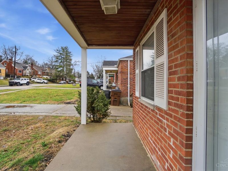 3935 Carrie Avenue, Cheviot, OH 45211 Photo 7