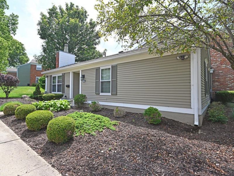 15 Applewood Drive, Fairfield, OH 45014 Photo 2