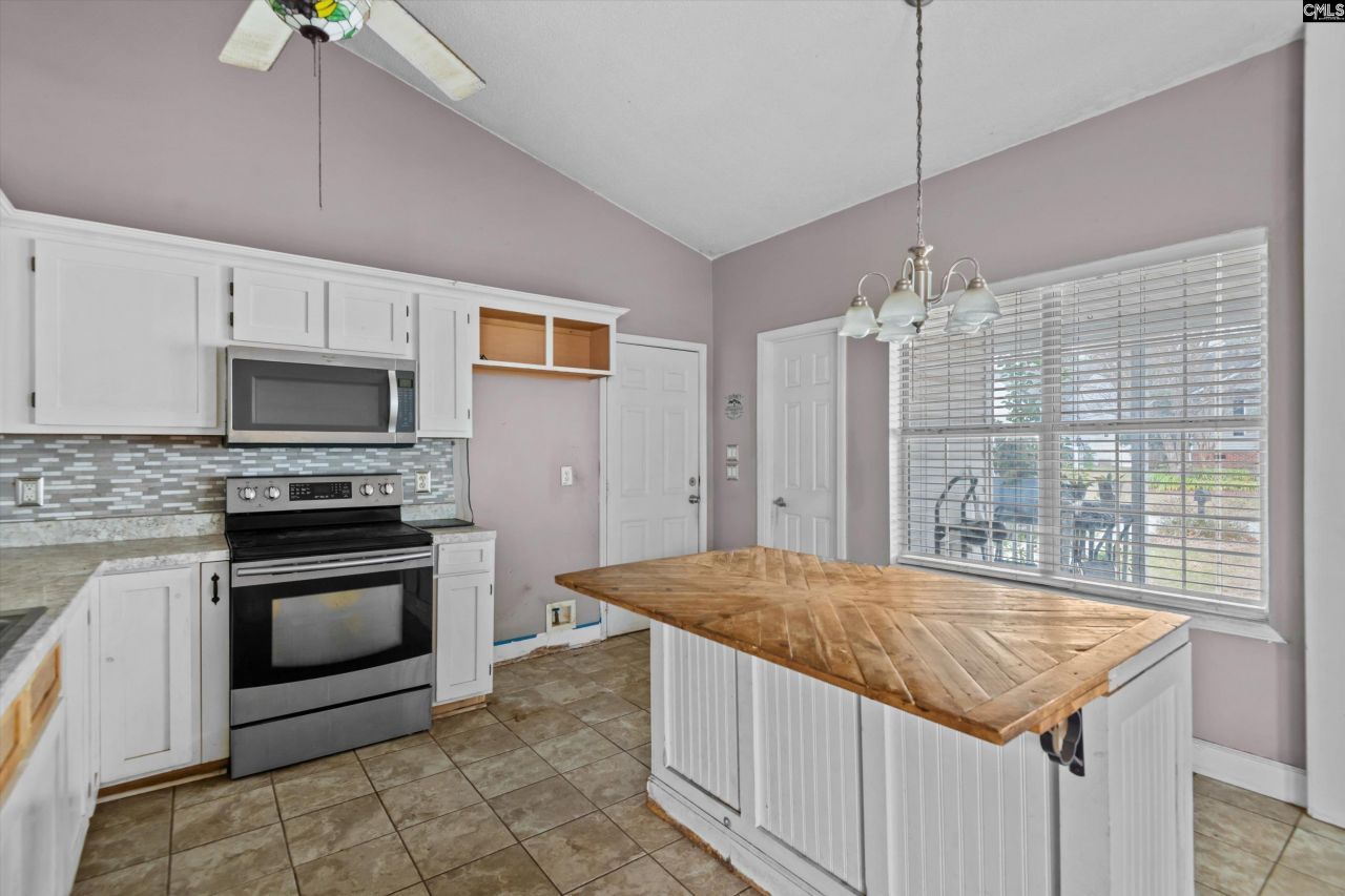 196 Bill Williamson Court Photo 9