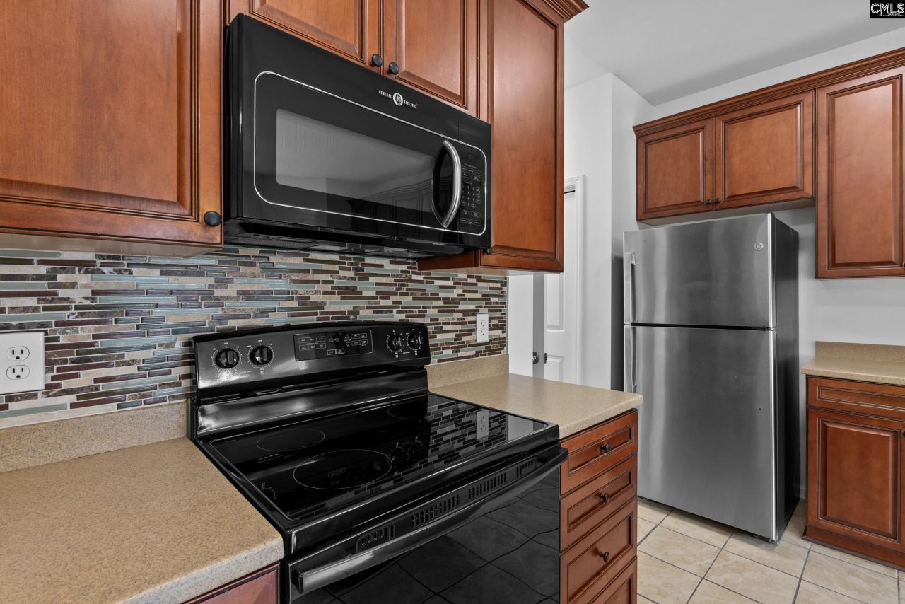 535 Batty Way Photo 14