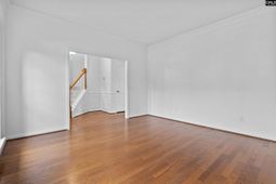 535 Batty Way photo 4