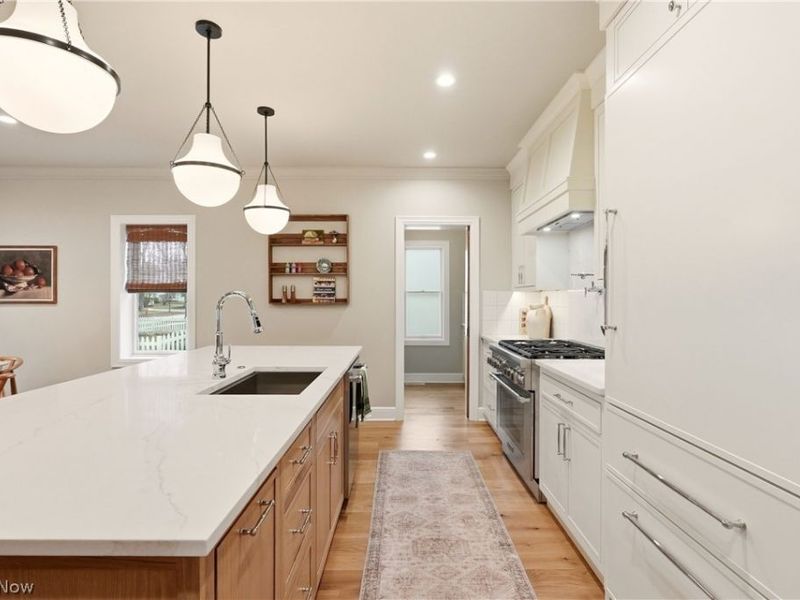 81 Hall Street, Chagrin Falls, OH 44022 Photo 11