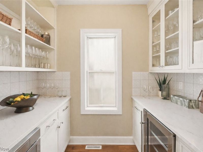 81 Hall Street, Chagrin Falls, OH 44022 Photo 12