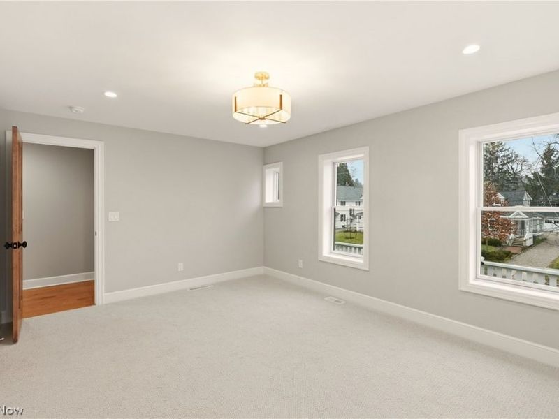 81 Hall Street, Chagrin Falls, OH 44022 Photo 21