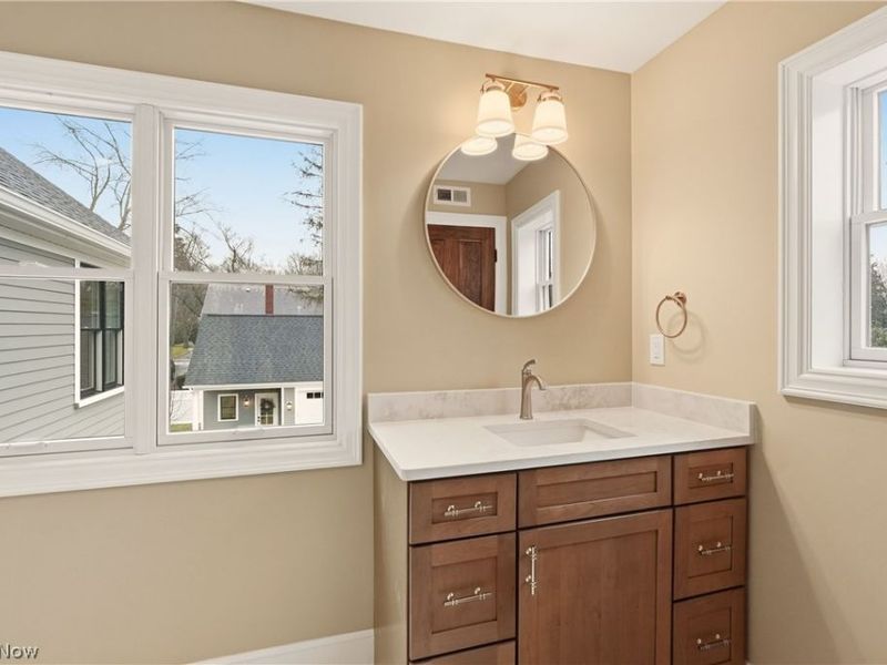 81 Hall Street, Chagrin Falls, OH 44022 Photo 24