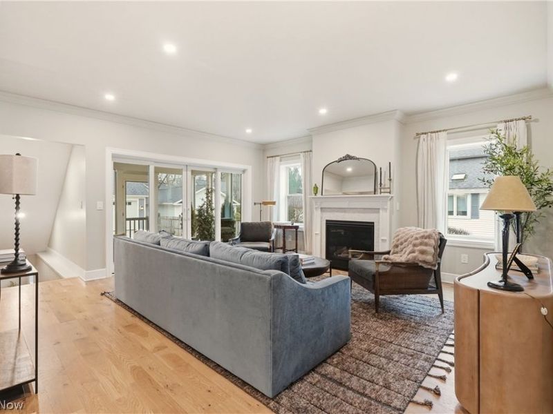 81 Hall Street, Chagrin Falls, OH 44022 Photo 5