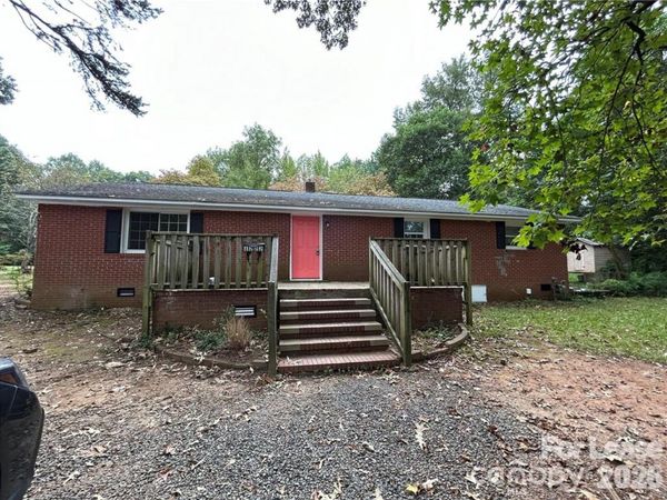 1222 Log Cabin Road , Charlotte, NC 28213