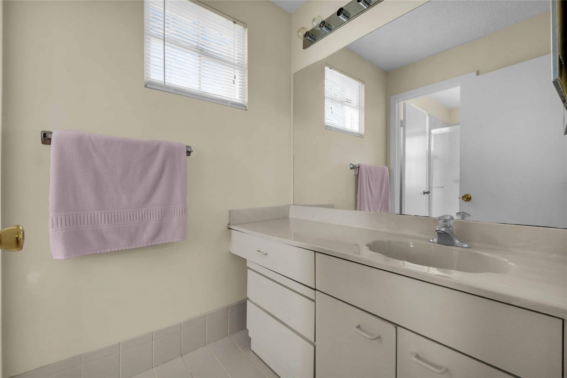 5227 NW 96th Avenue, Sunrise, FL 33351 Photo