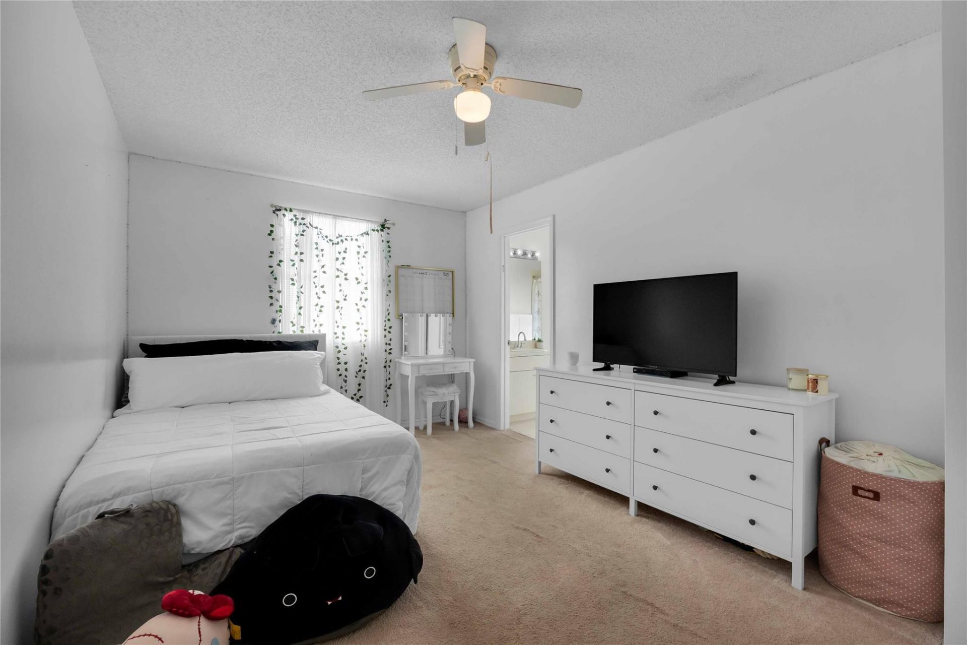 5227 NW 96th Avenue, Sunrise, FL 33351 Photo