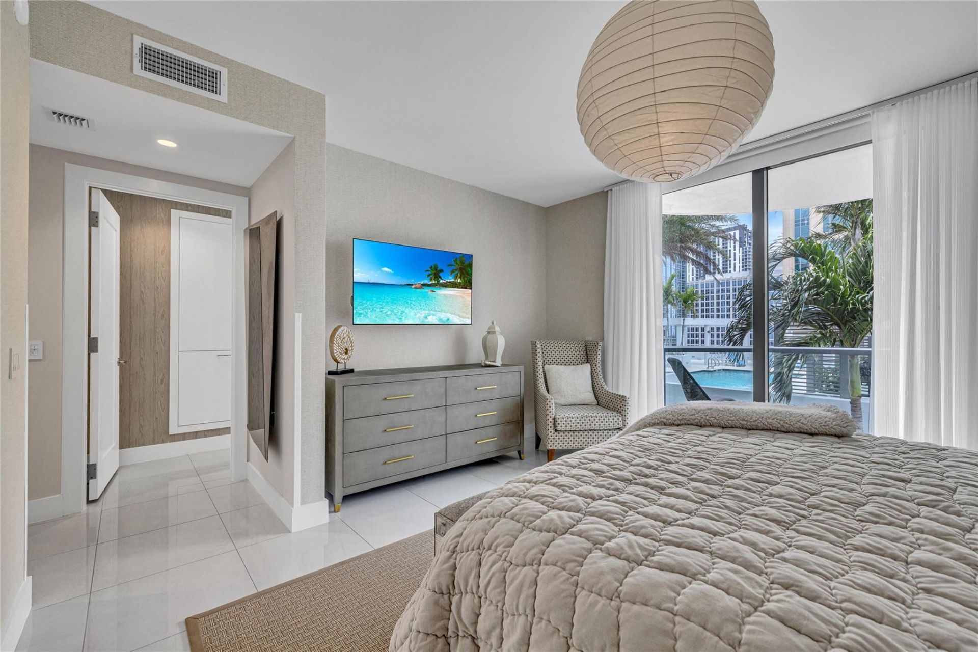 100 E Las Olas Boulevard, Unit 1701, Fort Lauderdale, FL 33301 Photo