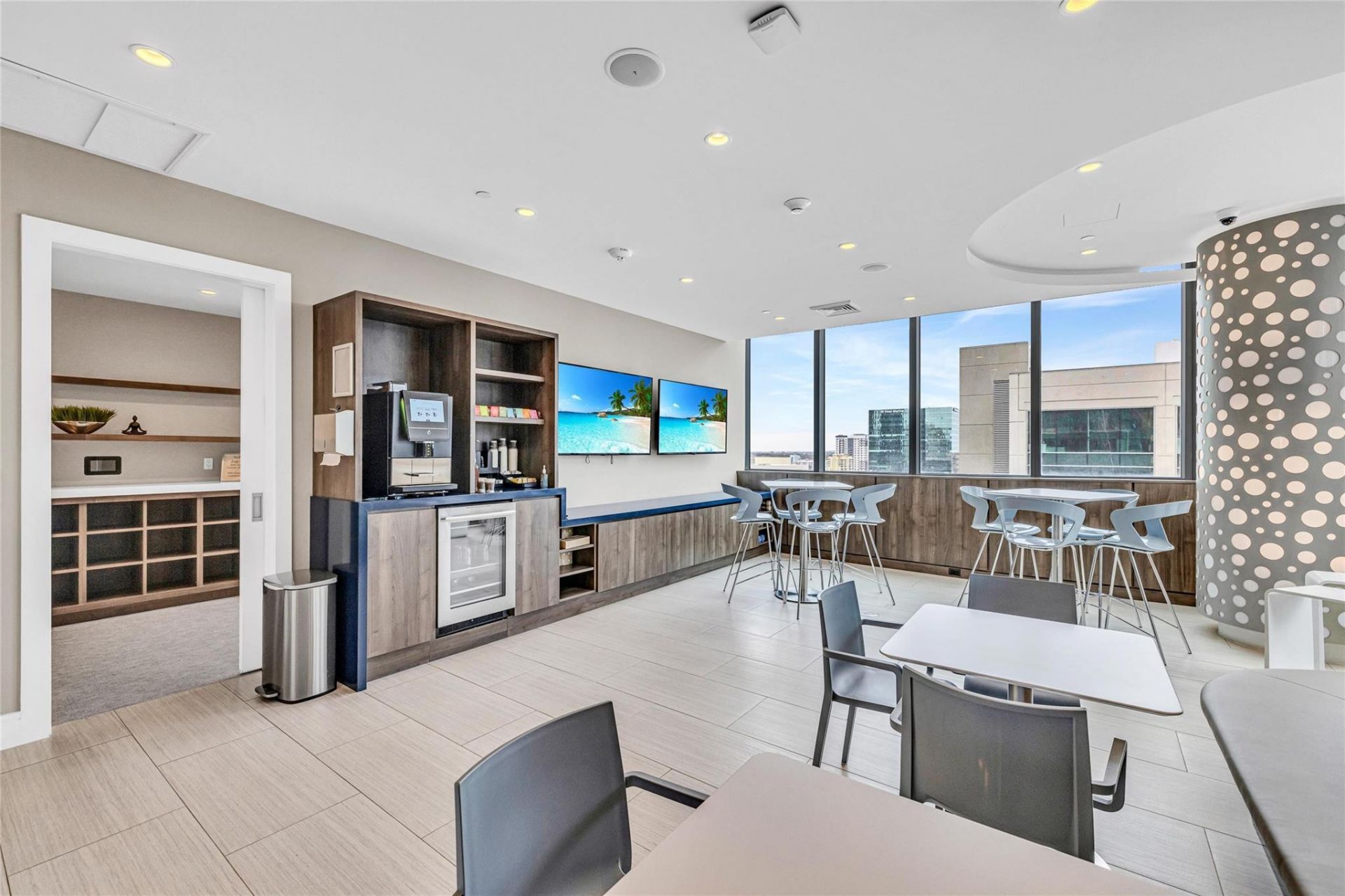 100 E Las Olas Boulevard, Unit 1701, Fort Lauderdale, FL 33301 Photo