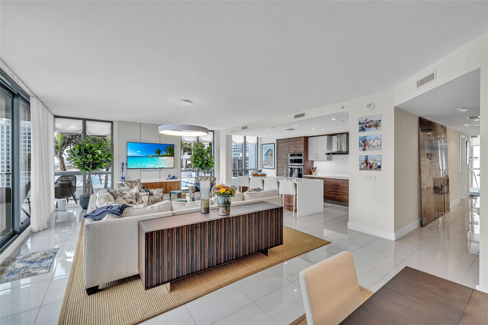 100 E Las Olas Boulevard, Unit 1701, Fort Lauderdale, FL 33301 Photo