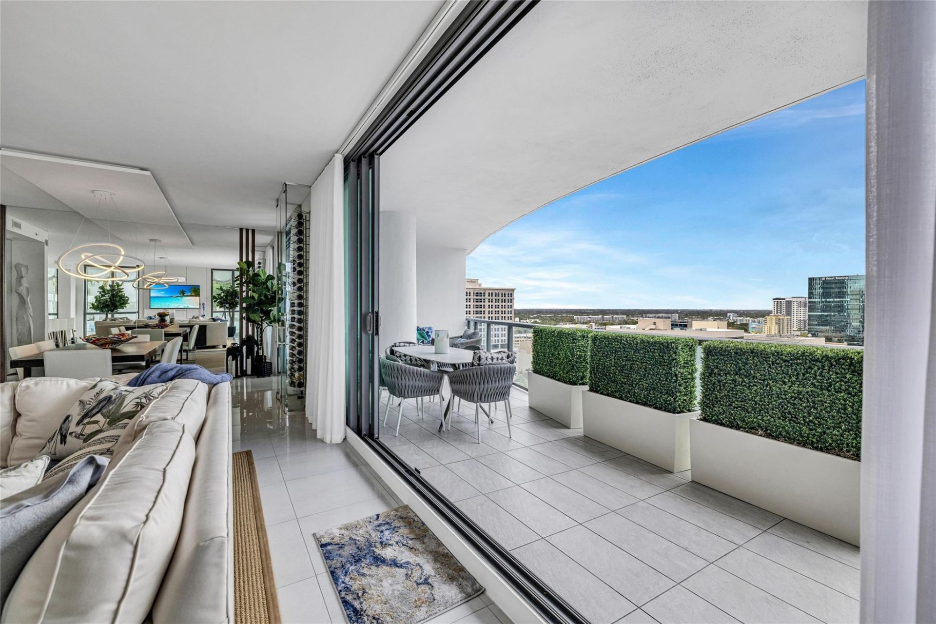 100 E Las Olas Boulevard, Unit 1701, Fort Lauderdale, FL 33301 Photo