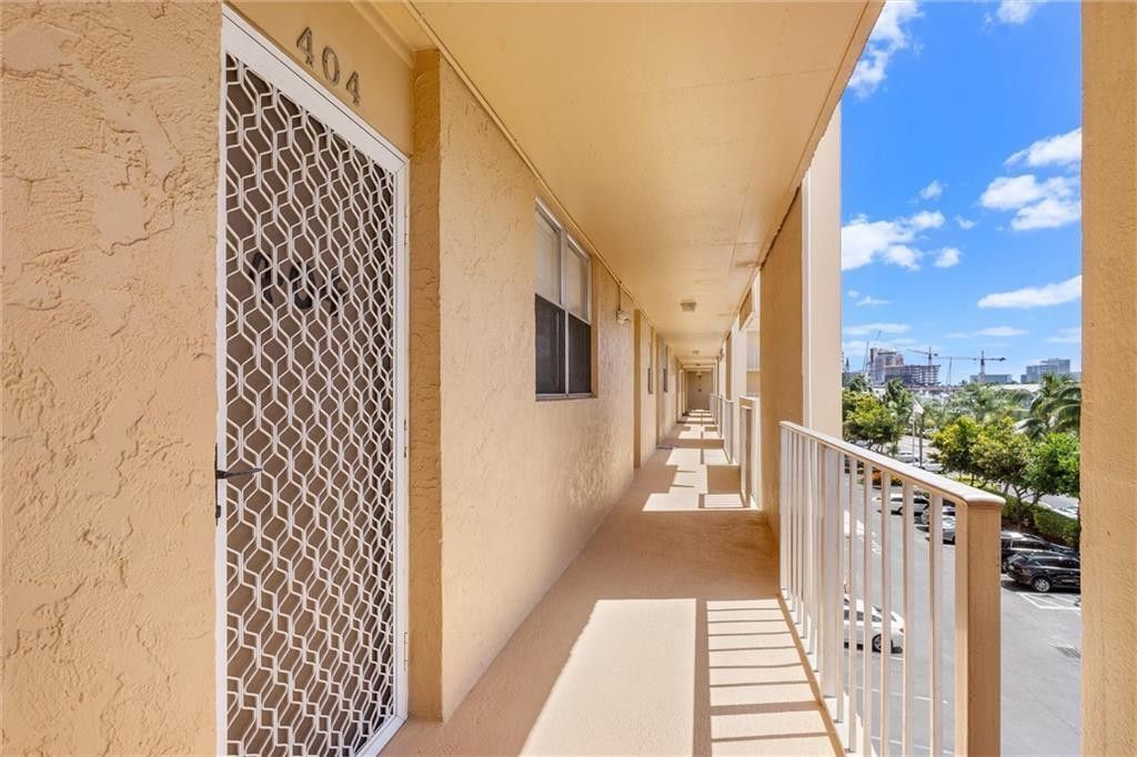 1777 SE 15th Street, Unit 404, Fort Lauderdale, FL 33316 Photo