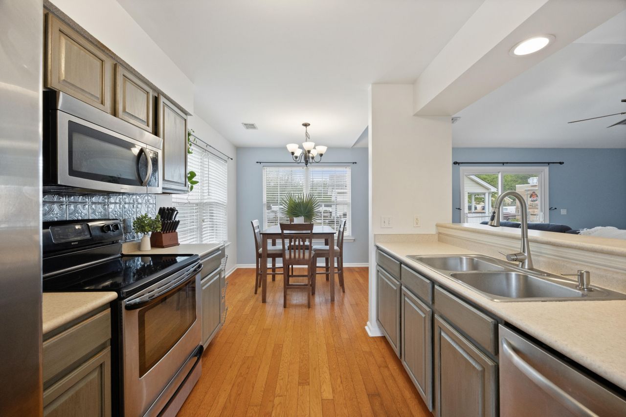 18 Royal Star Drive Photo 11