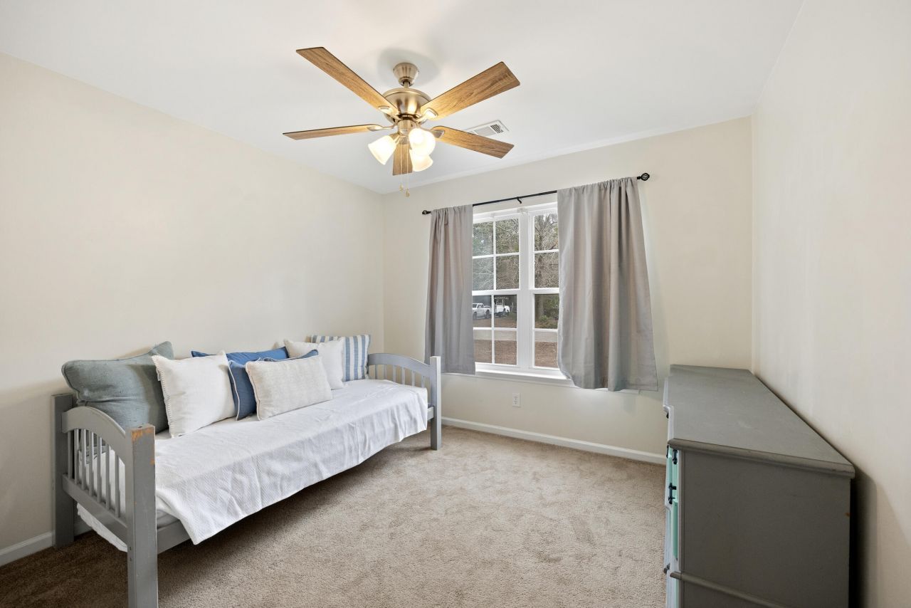 18 Royal Star Drive Photo 21