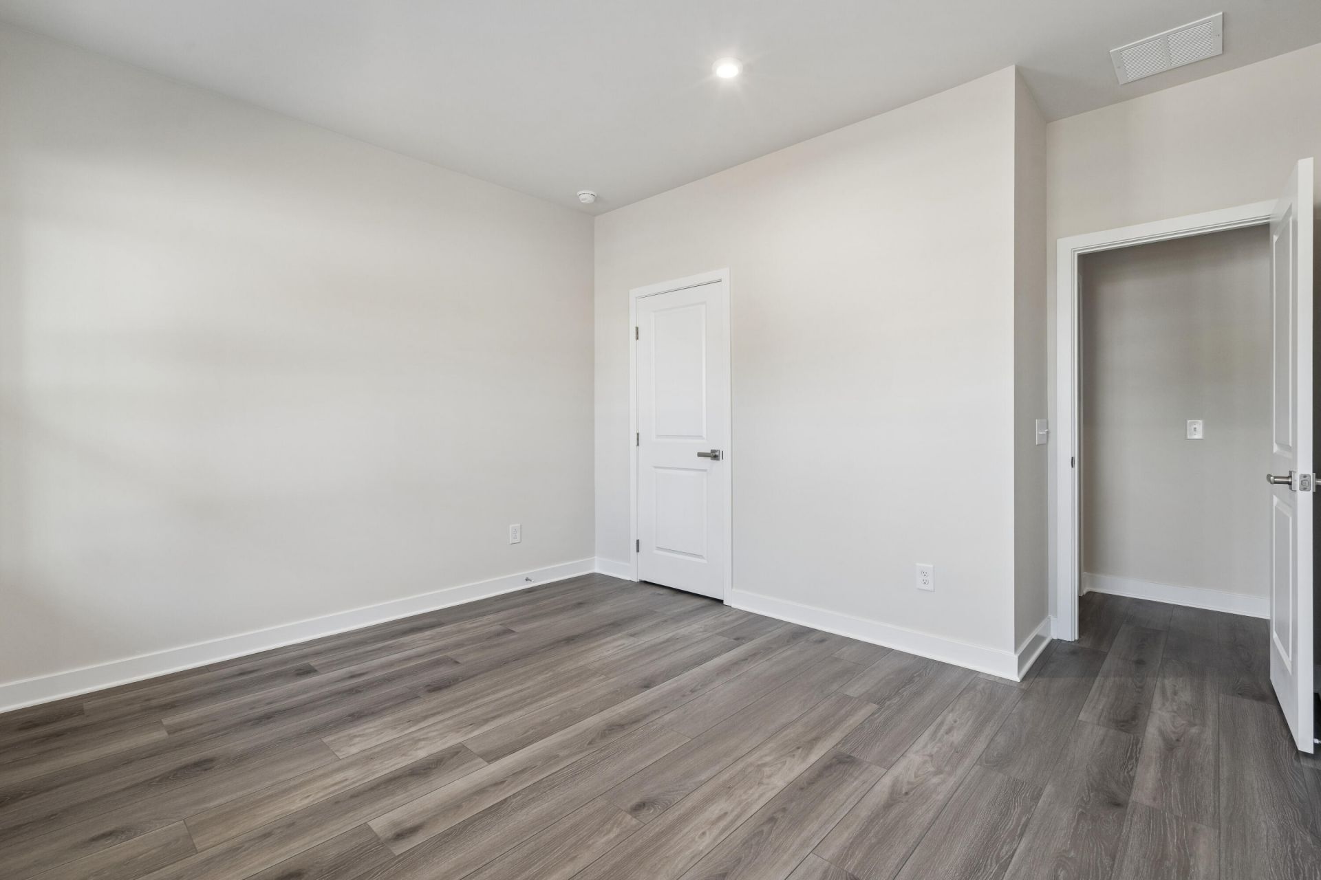 1051 Thinleaf Avenue Photo 23