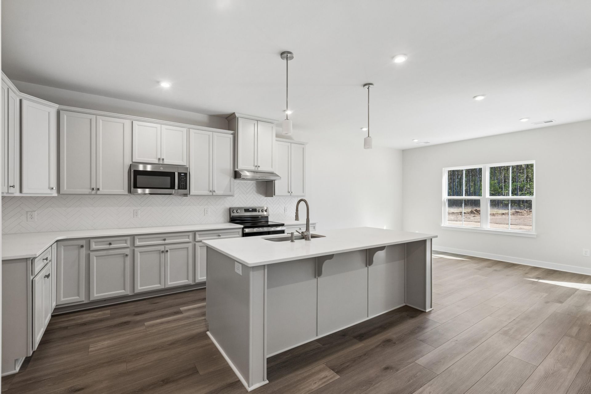 1051 Thinleaf Avenue Photo 9