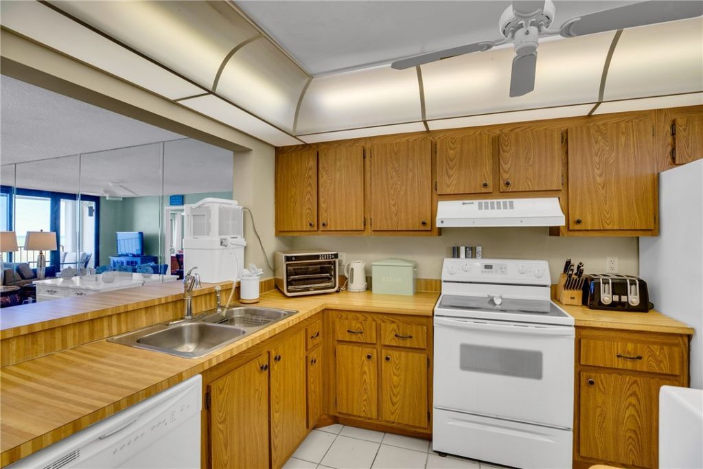 4200 N Highway A1a, Unit 812, Hutchinson Island, FL 34949 Photo