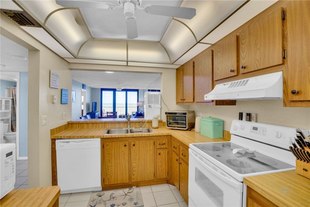 4200 N Highway A1a, Unit 812, Hutchinson Island, FL 34949 Photo